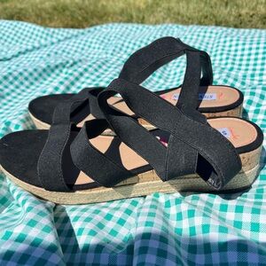 Steve madden black wedge sandals